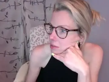 Free Live Porn with holly_bourbon - Chaturbate