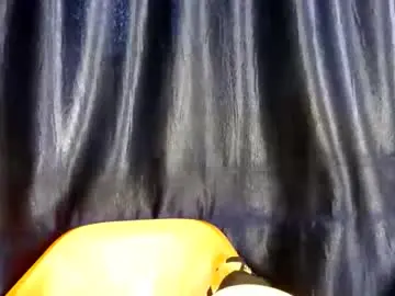 Live Sex Cam with dirtydesirebabe - Chaturbate