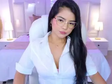 Best live sex cam show with layla_breezee_ - Chaturbate