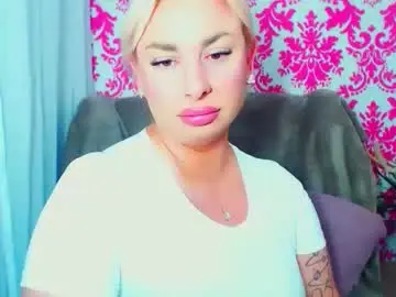 Free Live Porn with luxuriaaa - Chaturbate