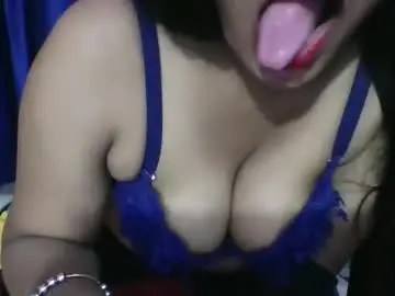 Live Sex Cam with poojalady - Chaturbate