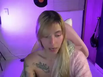 Nude Webcam with saucy_jenn1 - Chaturbate