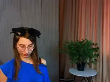 Free Porn Cam with clarindakluse - Chaturbate