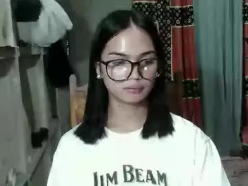 Nude Webcam with prettykhelcy - Chaturbate