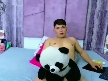 Nude Webcam with davejonesz - Chaturbate