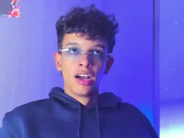 Live Porn with maxfrost1 - Chaturbate