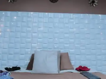 Sex Cam with amberjoymilf - Chaturbate