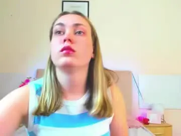 Free Live Porn with melaniecutys - Chaturbate