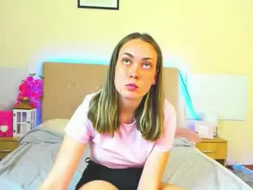 Live Sex Cam with melaniecutys - Chaturbate