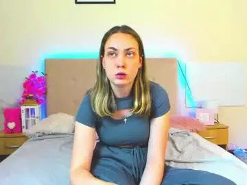 Best live sex cam show with melaniecutys - Chaturbate