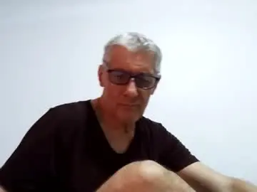 Sex Cam with cucaio18 - Chaturbate