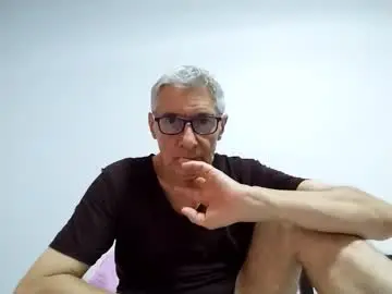 Live Sex Cam with cucaio18 - Chaturbate