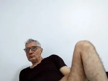 Best live sex cam show with cucaio18 - Chaturbate