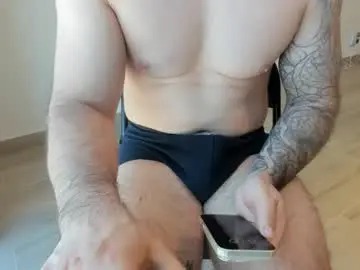 Free Porn Cam with benthebodybuilder - Chaturbate