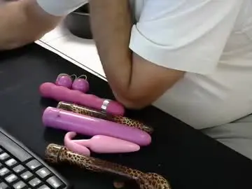 Nude Webcam with mentosgum - Chaturbate