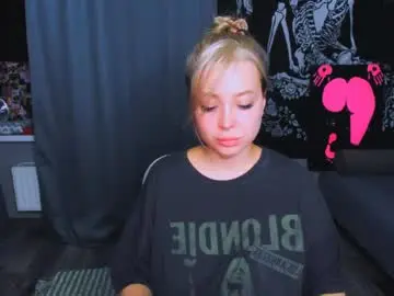 Live Sex with monalauu - Chaturbate