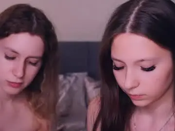 Live Porn with wendiesetters - Chaturbate