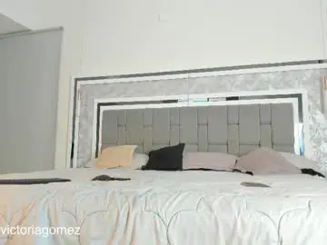 Live Sex Cam with abril_victoria - Chaturbate