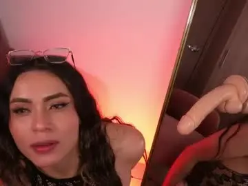 Free Live Porn with lara_bombshelll - Chaturbate
