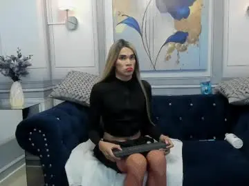 Nude Webcam with sophiesexxx_ - Chaturbate