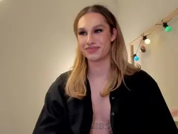 Live Porn with katrinewest - Chaturbate