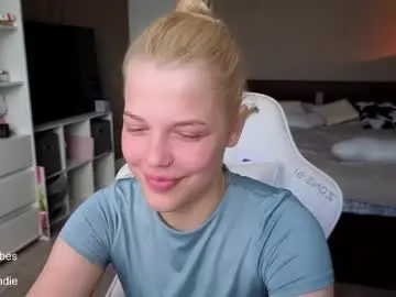 Free Live Porn with maya_blonde18 - Chaturbate