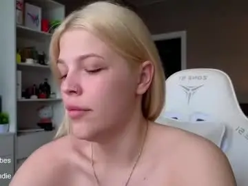 Sex Chat with maya_blonde18 - Chaturbate