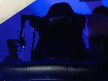 Sex Cam with woondeer17 - Chaturbate