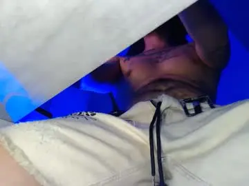 Watch Live Sex Cams with woondeer17 - Chaturbate