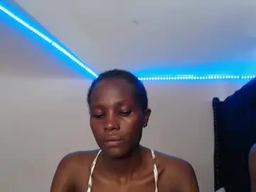 Live Sex Cam with essy_hero - Chaturbate