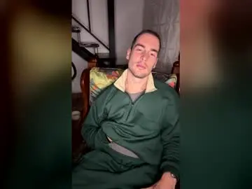 Live Sex with genraro69 - Chaturbate