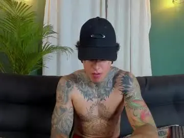 Live Sex Cam with aron_ford - Chaturbate