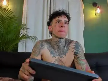 Live Sex with aron_ford - Chaturbate
