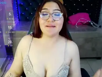 Live Sex Cam with diamondfox_m - Chaturbate