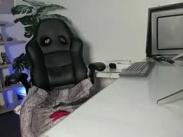 Live Sex with antonellariu - Chaturbate