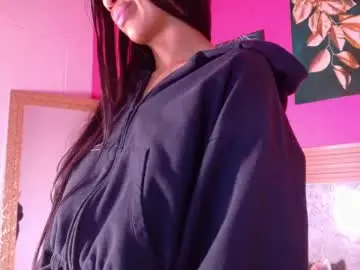 Best Webcam with littlee_emilyy_ - Chaturbate