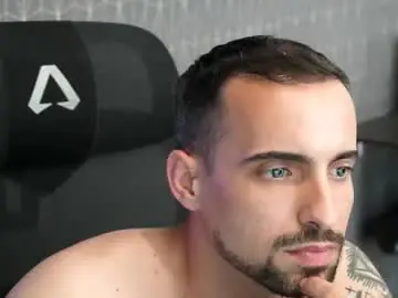 Live Sex with versatilnorte - Chaturbate