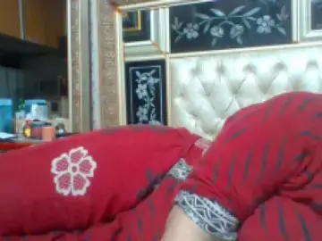 Live Sex Cam with Lajja - Dscgirls