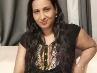 Live Sex with PriyankaBhinde - Dscgirls