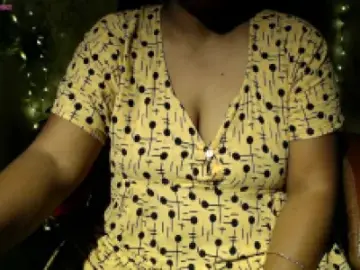 Adult Webcam with itsMiraDesire - Dscgirls