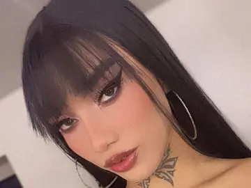 Free Live Porn with Darianna940 - Imlive