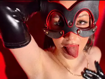 Adult Webcams with MissBelle - Imlive