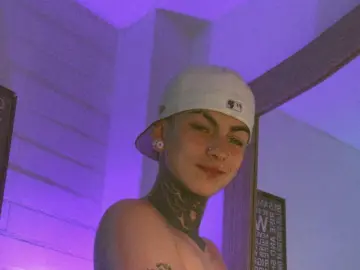 Sex Cam with AdamsWalker69 - Imlive