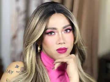 Sex Chat with PreciousCumSlut - Imlive