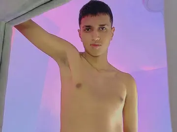 Live Sex Cam with AlanColthon69 - Imlive