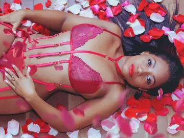 Free Porn Cam with KamilaCane - Imlive