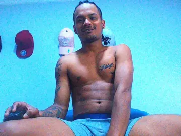 Free Porn Cam with davidcutterr183 - Imlive