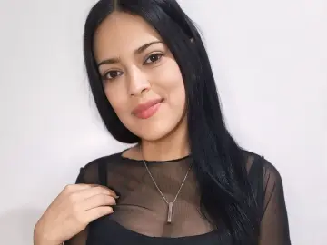 Sex Chat with Ivonneee - Imlive