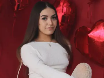 Free Live Porn with LucyBarnes - Imlive