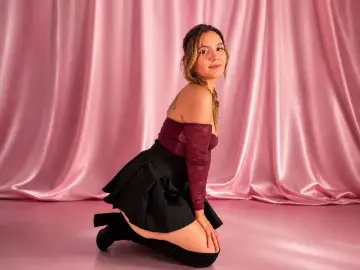 Adult Video Chat with ZoeCollins02 - Imlive